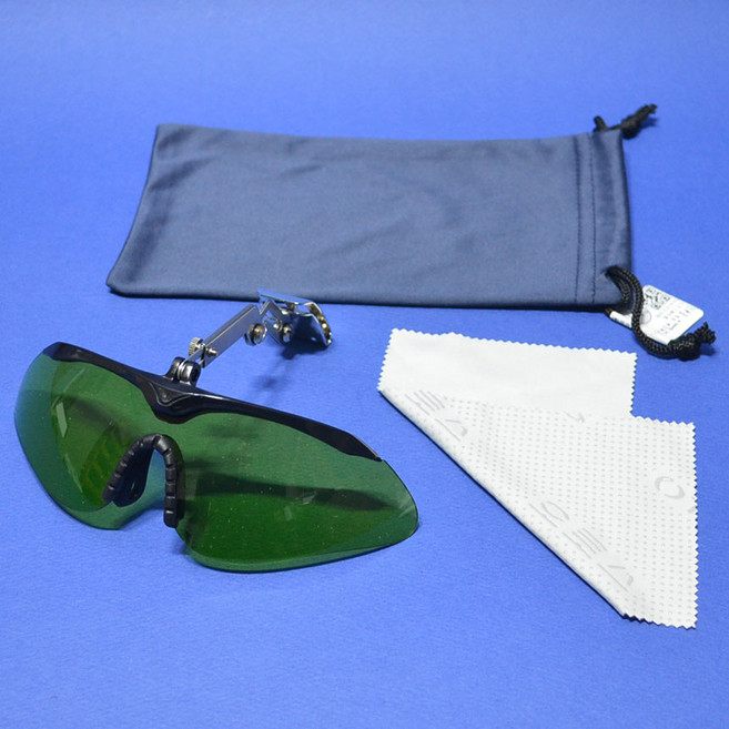 오토스 차광안경 A-644B 차광도1.7 안전모장착형 자외선차단 클립타입보안경 썬글라스 8354970, 1개