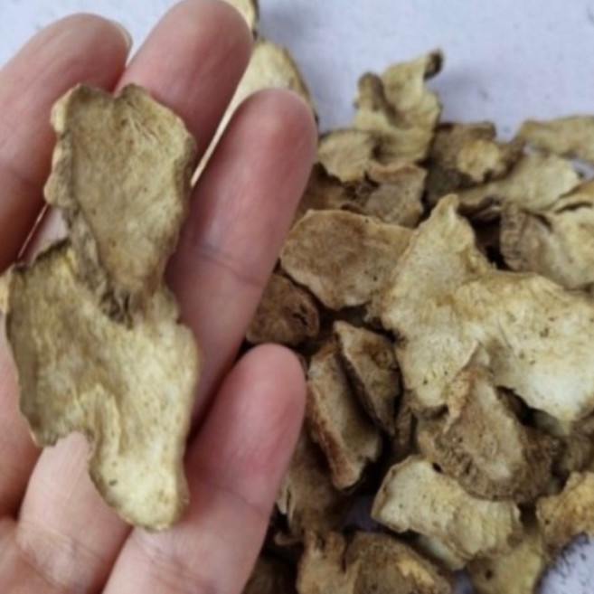 차나 요리에 특유의 구수한 향과 맛 국내산 백출 삽주뿌리, 1세트, 300g