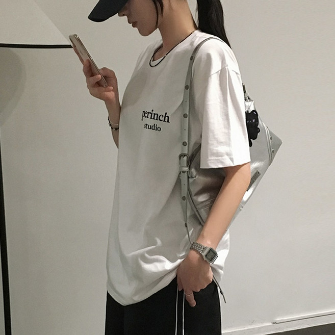 티데일리 인치 프린팅 오버핏 20수 라운드 반팔 티셔츠