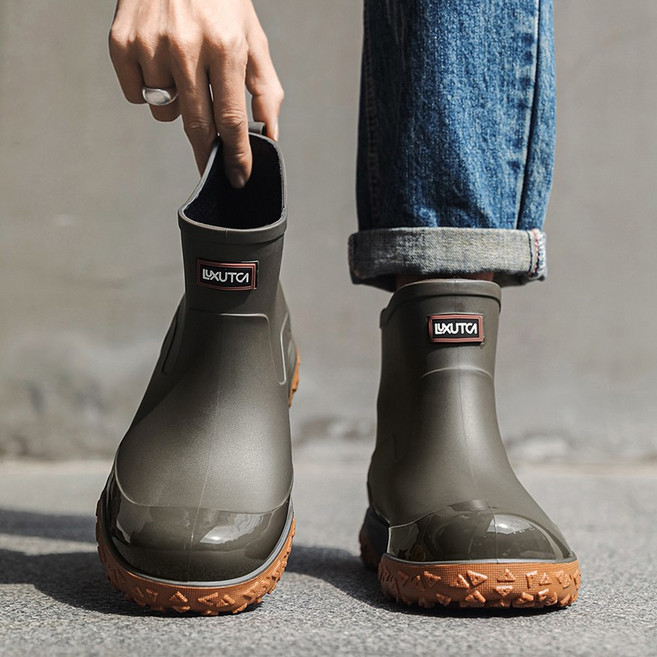 남성 레인부츠 방수 숏장화 미끄럼방지 방한 장화 작업화 패션 장화 사계절 방수 신발