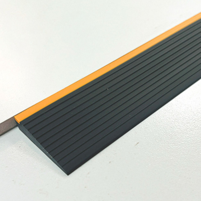 레디박스 잘라쓰는 문턱 넘는 접착 논슬립 경사로 매트, 옐로우블랙, 1개