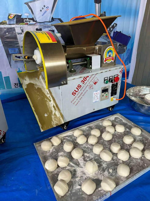 업소용 반죽분할기 호떡 커팅기 밀가루 소분 빵집 베이킹 전동 자동 만두 반죽기, 전동 탐침형, 기본 색상