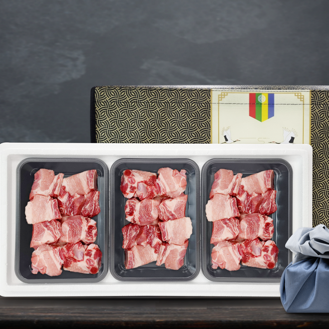 [빠른출고] 한돈 국내산 돼지고기 돼지 갈비찜 3구 선물세트 냉장 더예쁜한우, 1개