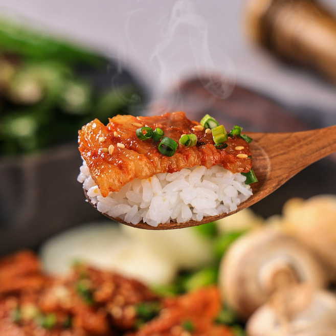 국내산 한돈 칼집 고추장 삼겹살 300g ＋ 300g