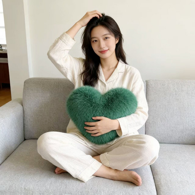 하트쿠션 인테리어쿠션 소파 인조 퍼쿠션 집들이선물, 그린