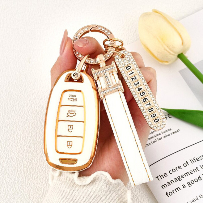 OFFCURVE TPU 현대 자동차 엣지라인 4버튼 그렌저IG 싼타페TM 코나 풀커버 스마트키 적용 키케이스 키홀터 단품 다양한 컬러, 화이트 골드+가죽 줄 키홀더 + 전화번호판