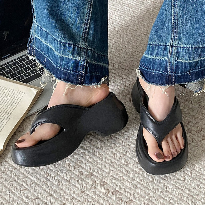 여성 통굽 쪼리 샌들 6CM 키높이 EVA 쿠션 웨지슬리퍼 데일리 외출용 굽높은슬리퍼