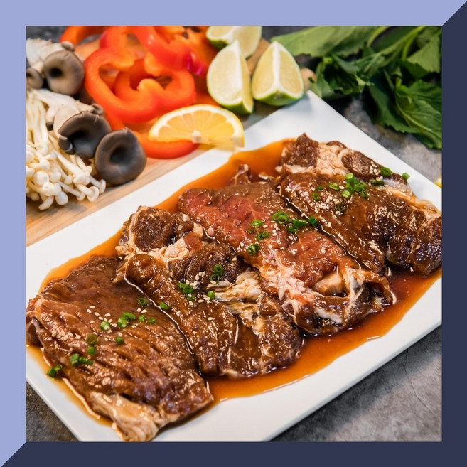 명품축산물 수제 돼지갈비양념 목살1+1 600g, 수제돼지갈비 양념 목살 1+1 600g, 300g