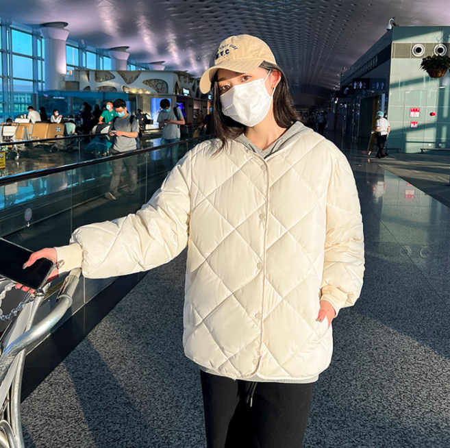 마켓이로 여성용 경량패딩 경량누빔패딩 루즈핏경량패딩 심플핏경량패딩 루즈핏패딩 데일리패딩 초경량패딩