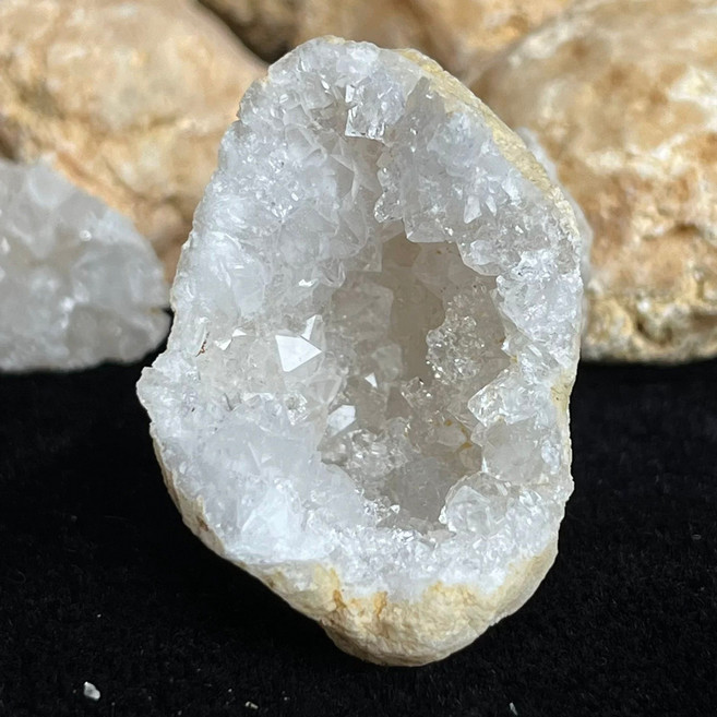 天然白水晶洞擺件 摩洛哥晶洞原石 辦公室桌麵聚寶盆 風水裝飾礦石標本, 摩洛哥晶洞丨發一