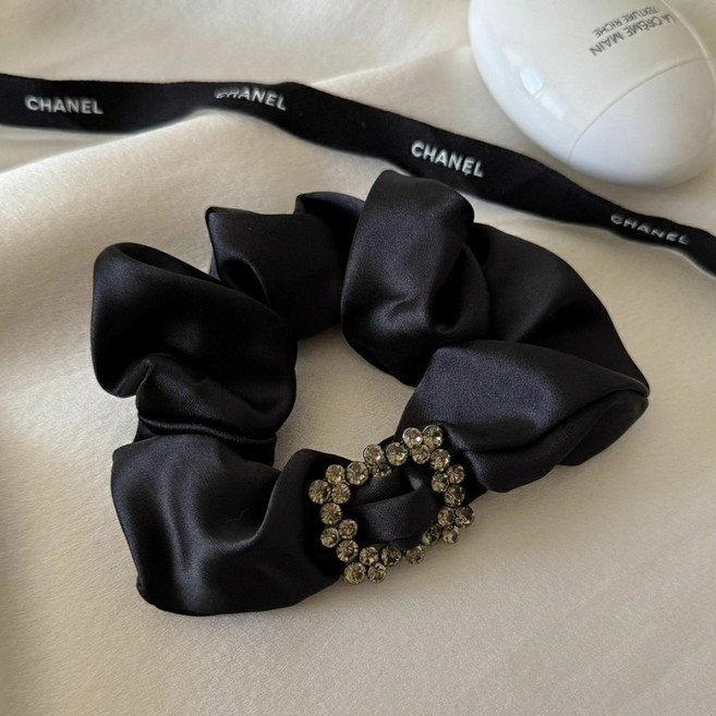 블링살롱 티아나 럭셔리 새틴 큐빅 헤어슈슈 곱창밴드 여성 빅사이즈 머리끈