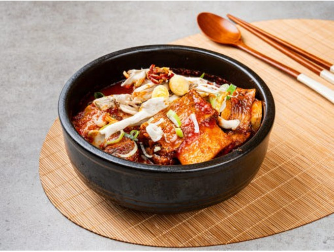 서가네 한우명가 매운갈비찜(소갈비6대+양념소스 총1kg) [원산지:상세설명에 표시], 1kg, 1개