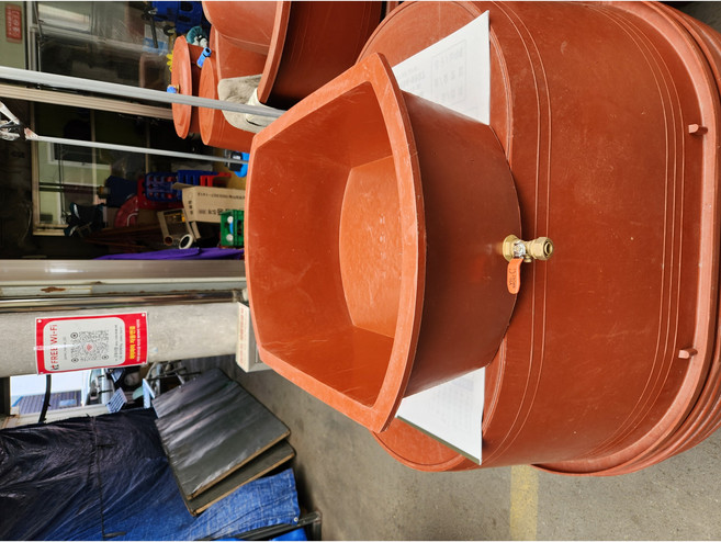 고무통 고무다라이 벨브달린고무통 벨브달린고무대야 사각고무다라이 사각고무대야 벨브달린고무다라이