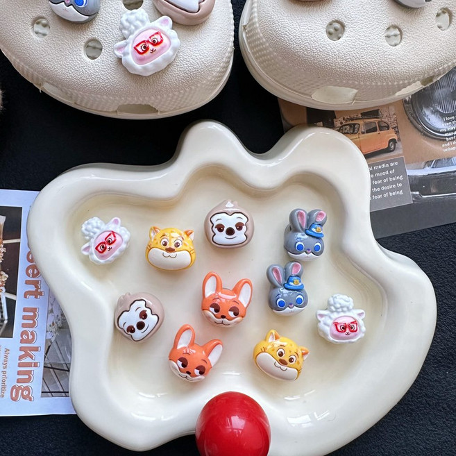 瘋狂動物城系列 洞洞鞋鞋花扣 DIY可拆卸裝飾鞋扣 適用Crocs智必星鞋花