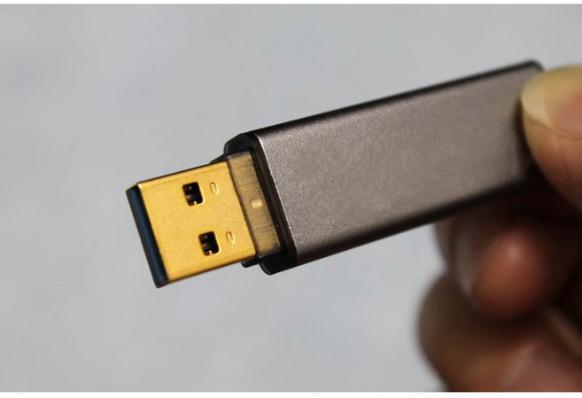 MLC 쓰기 보호 USB 플래시 드라이브 금속 케이스 포함 60 및 100 읽기 128GB