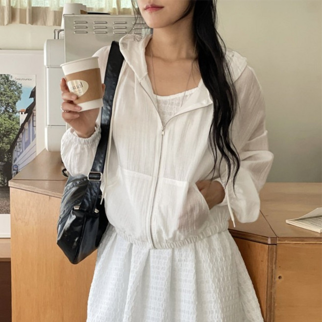 윈디 후드집업)쿨링소재 세미크롭기장 지퍼집업 집업후드 모자집업 장마템 여름점퍼 화이트 흰색 나일론소재 나일론집업 검정색