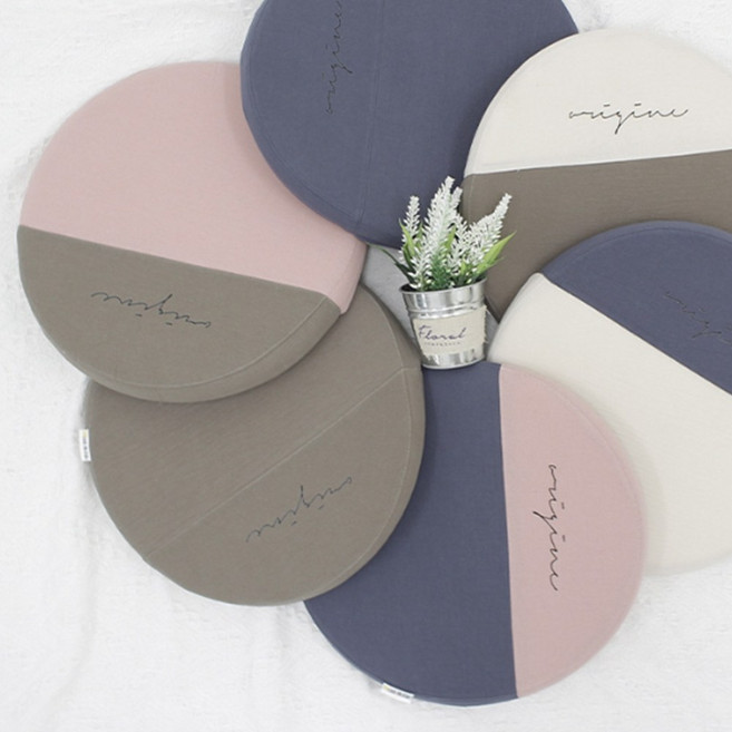 동그란 얇은 방석 원형 메모리폼 쿠션 방석