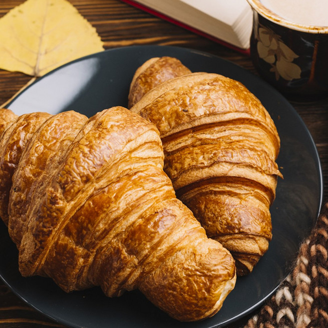 엣홈045 AOP 이즈니버터 크로와상 냉동생지 75g 60개입, AOP 이즈니버터 크로와상 75g 60개입