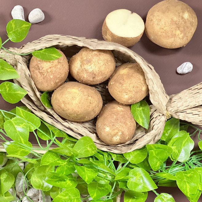 산지직송 고품질 국내산 포슬포슬 쫀득쫀득 달짝찌근 수미 햇감자, 1박스, 햇감자중10kg(50~70g)