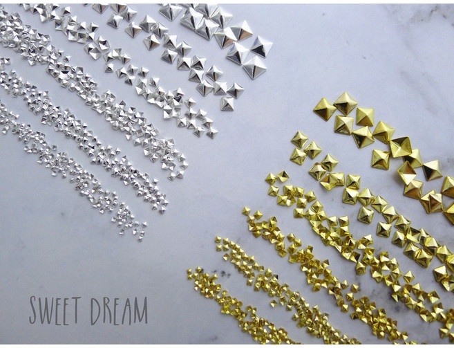 美甲正方鉚釘 亮面方形貼片 立體方形美甲飾品 指甲鉚釘, 1個, 2mm,金色