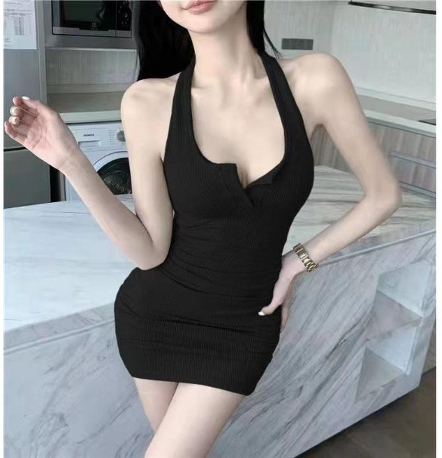 dala 掛脖露背褶皺緊身短裙, 黑色