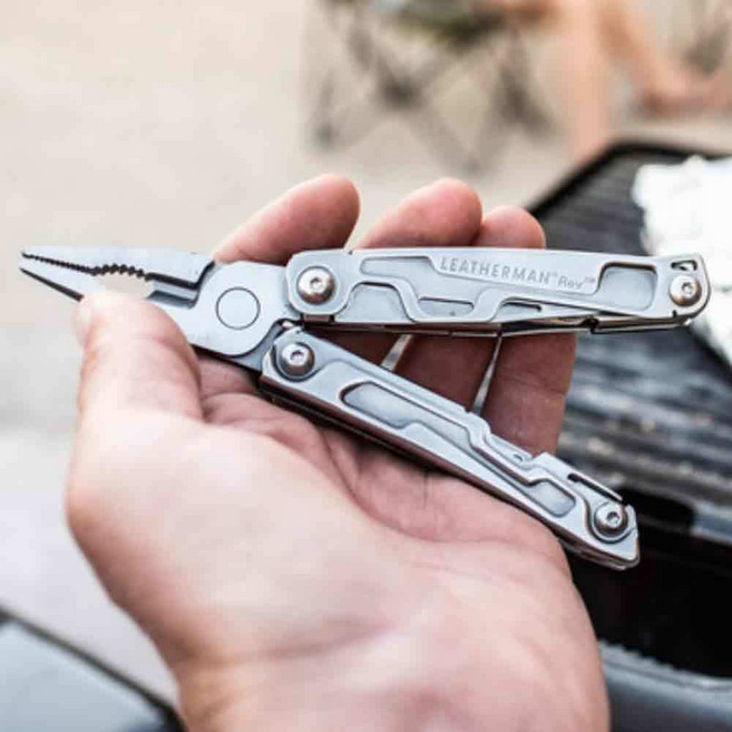 씨즌M닷컴 25년보증 레더맨 13in1 REV 맥가이버칼 420HC나이프, 1개