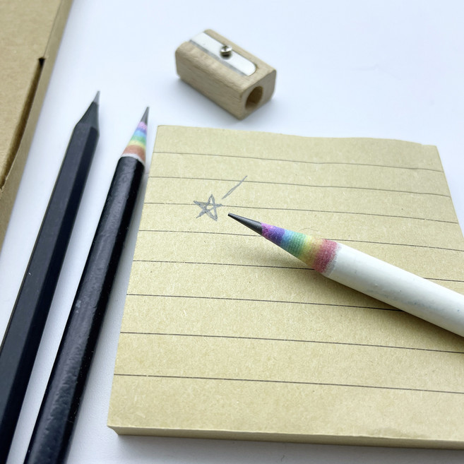 [문화밀당] 무지개 종이 연필 (1자루) 검정 / 흰색 2중택1 잘써지는 연필 학용품