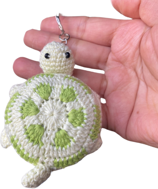 러블리로안 수제 손뜨개 베트남 거북이 줄자 키링, 베이지/연두, 1개