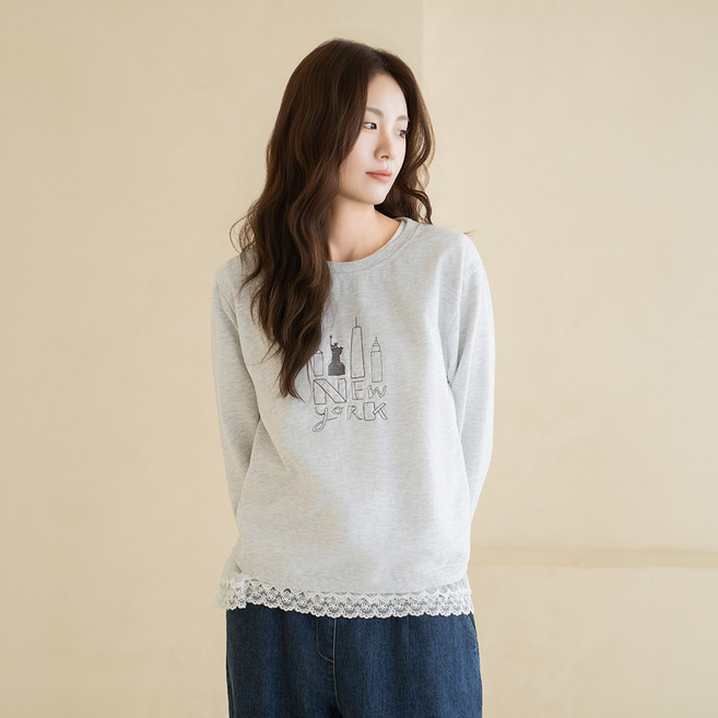 마담4060 엄마옷 마담4060 내추럴포엠 뉴욕자수워싱 여성 데일리 티셔츠 -RTE2603017-