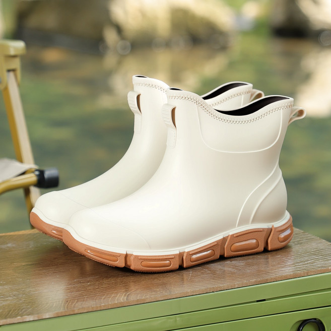 남자 레인부츠 미끄럼 방지 경량 쿠셔닝 슈즈 작업용장화 주방 작업화 내마모성 방수 패션 논슬립 가벼운 낚시장화