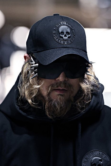 바이더알 해골 로고 패치 코튼 볼캡 올 블랙