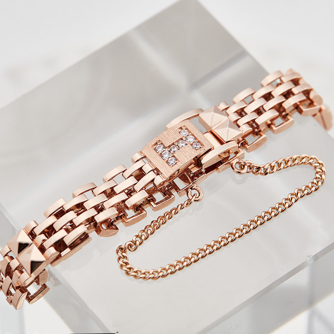 준주얼리 14K18K 모던에이치 팔찌 럭셔리 볼드 팔찌 생일선물 가족 선물 어버이날 선물 17.5cm 보조줄 체인 7cm