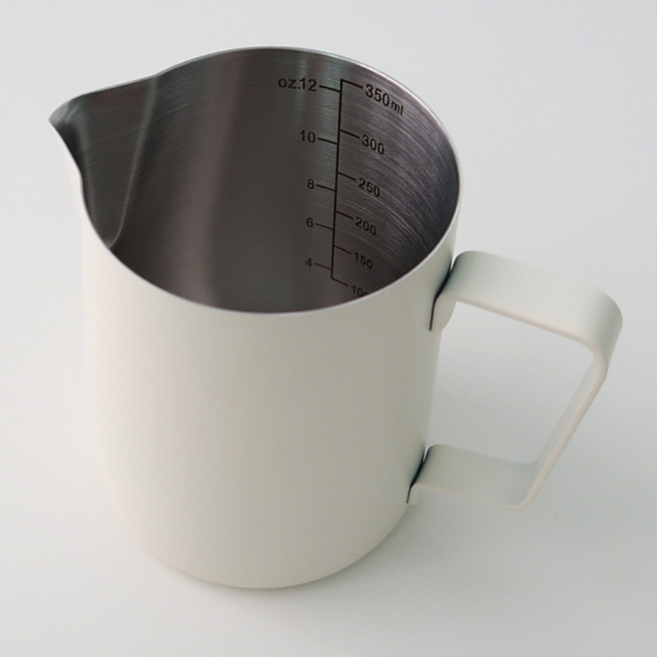 스팀피쳐 밀크저그 스팀피처 라떼아트 벨크리머 카페 우유거품기, 1개, 아이보리 600ml