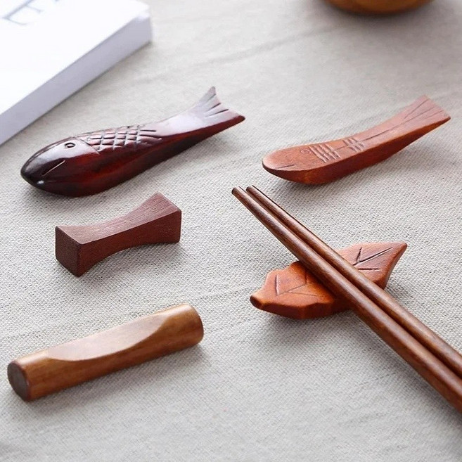 스시의 품격을 높여주는 원목 젓가락 받침대 수저 정갈한 물고기 조합 나뭇잎 원목 스탠드 홀더, A