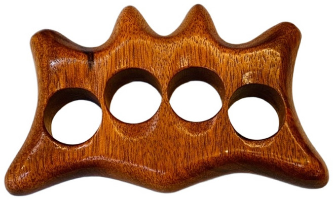 巴西血檀木手指虎型按摩器，堅固耐用，獨特木紋，適用肩頸肌肉放鬆