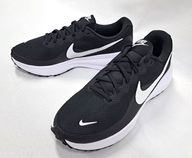 [매장정품] 나이키 레볼루션 8 운동화 런닝화 헬스장 가벼운 여성 남성