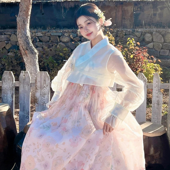 화사한 여성한복 졸업사진 결혼식 맞춤 단체 저렴한 이쁜 전통한복