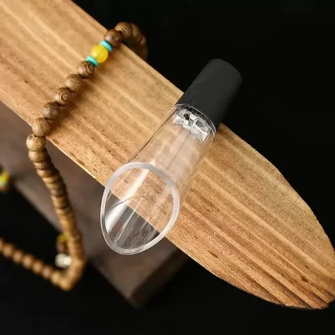 진공 와인 스토퍼가 있는 에어레이터 포어러 스파우트 및 세이버 펌프 통풍하고 즐기며 보존하세요