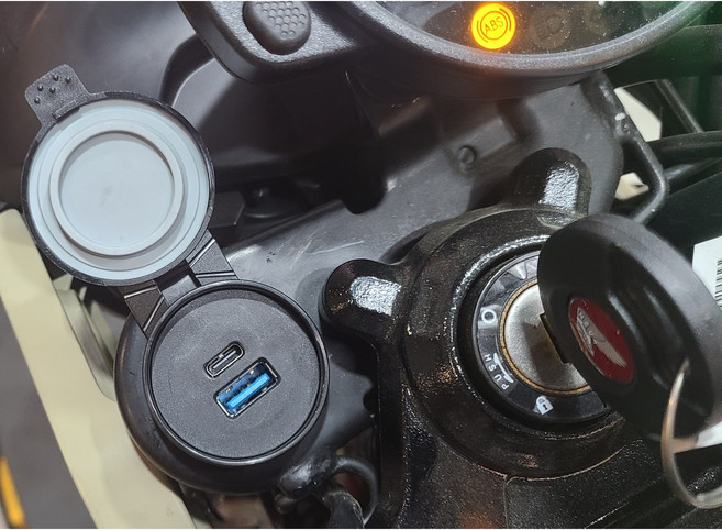 ct125 헌터125 전용 QC3.0 초고속 2구 USB 시가잭, QC3.0 시가잭만