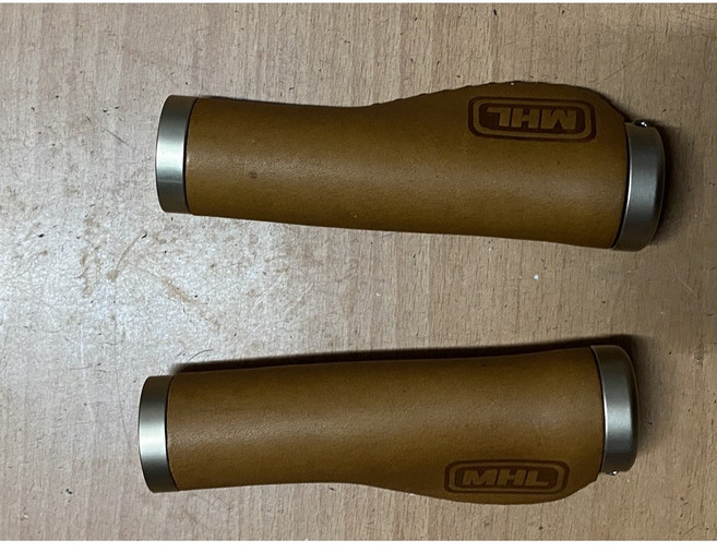 火雞Tth 頂級MHL純牛皮復古手工鎖式人體工學握把 真皮手握 NS-928, 1個, 蜂蜜雙長把