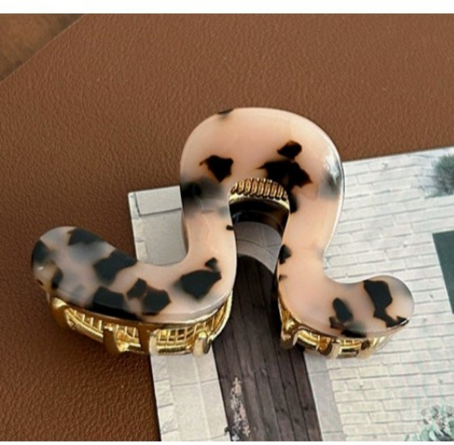 BEAGLE 6CM 醋酸合金 N字抓夾 法式簡約鯊魚夾 後腦勺公主頭半髮夾