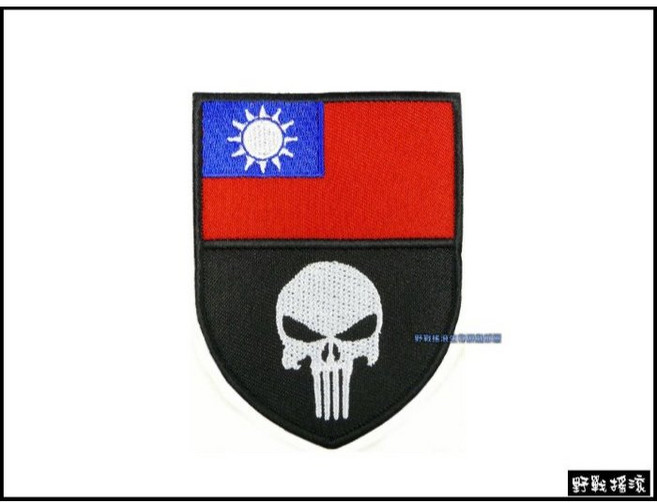 野戰搖滾 生存遊戲 台灣國旗 海豹懲罰者盾型刺繡臂章 藍紅色 識別章肩章徽章中華民國