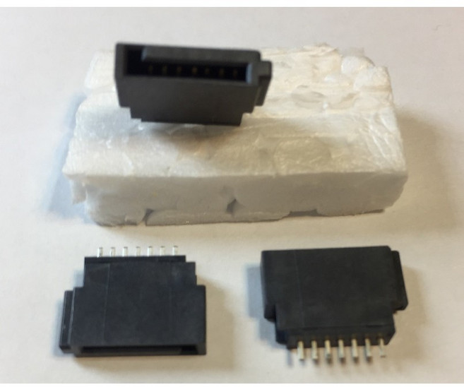【IF】SATA 7P母座180度DIP連接器 直插式設計 穩定耐用, 1個