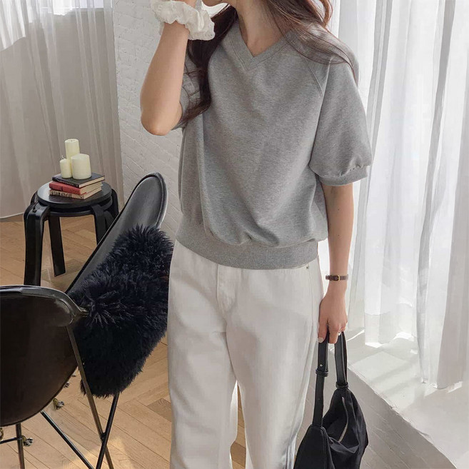브이넥 나그랑 반팔 면혼방 맨투맨 티셔츠 데일리 캐주얼 간절기 봄 여름 40대 여성