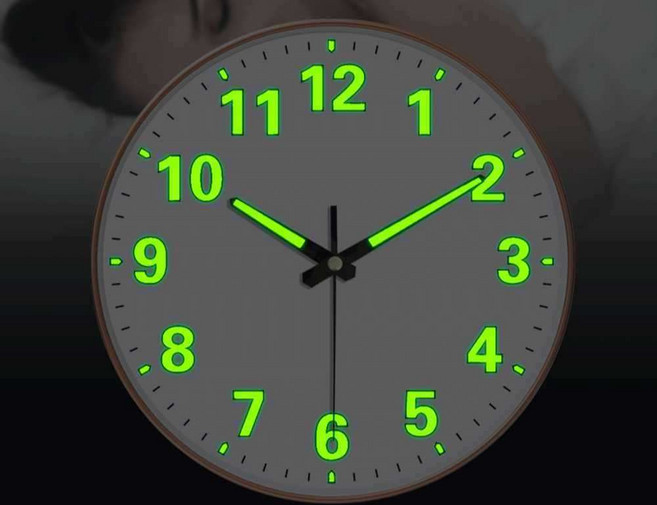 심플 야광 벽시계 무소음 라운드 쿼츠 미니멀 침실, 8인치(직경20cm)에너지흡수야광블랙