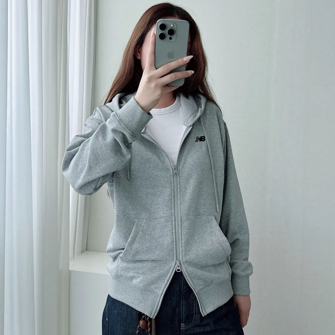 국내매장판오늘출발 뉴발란스 후드 집업 세미오버핏 스몰로고자수 남녀공용 UNI 에센셜 SG828K5