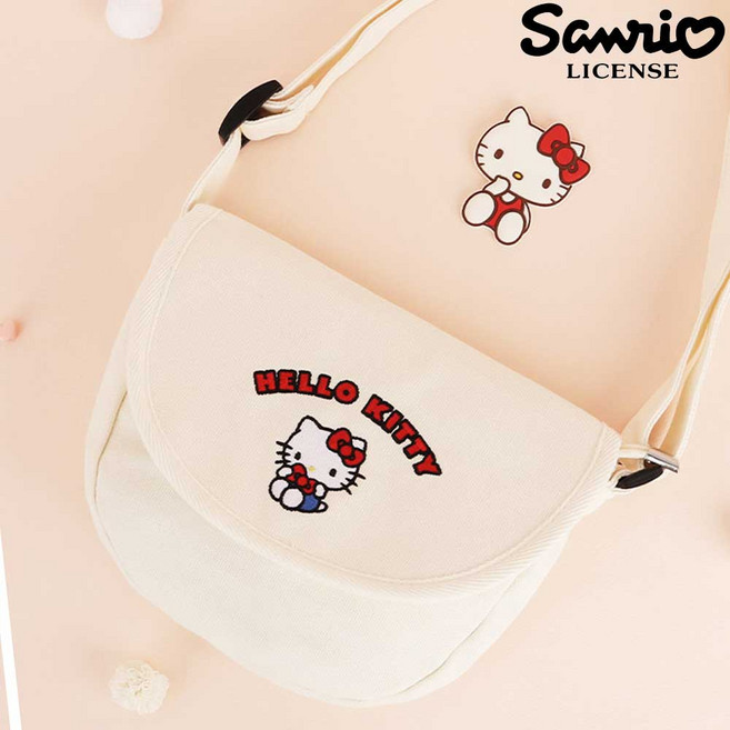 산리오 정품 헬로키티 아이보리 넉넉한 사이즈 크로스백 여아 보조가방 야외소지품가방 핸드폰가방 어린이가방