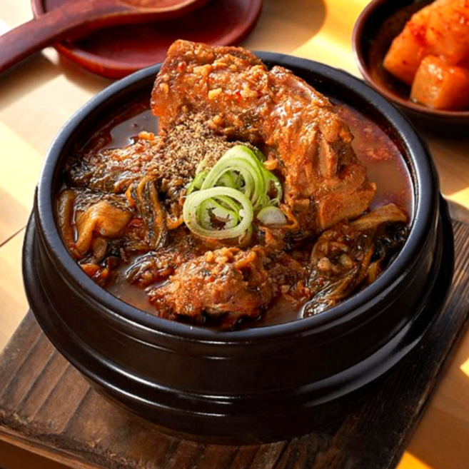 (재구매1등) 할머니해장국 가마솥전통방식 깊고진한 국내산 우거지 뼈해장국, 1개, 1kg