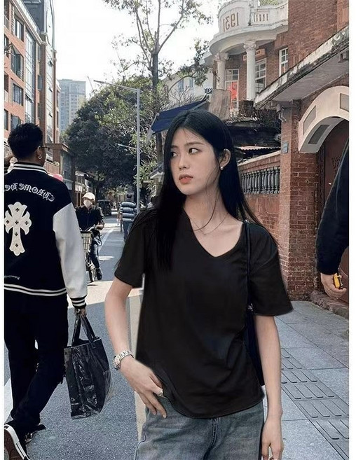 【超高CP值】純色V領正肩寬鬆百搭顯瘦短袖女2026夏裝減齡休閒T恤上衣中性風