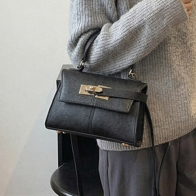 글램디브 루넬른 미니백 모던 버클 하객룩 A2254